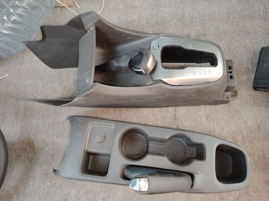 Cobalt uchun original markaziy panel (konsol)

1. Markaziy kon