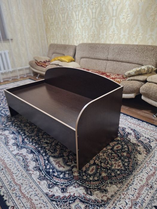 Продам детскую тахту без матраса