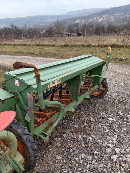 Semănătoare păioase amazone