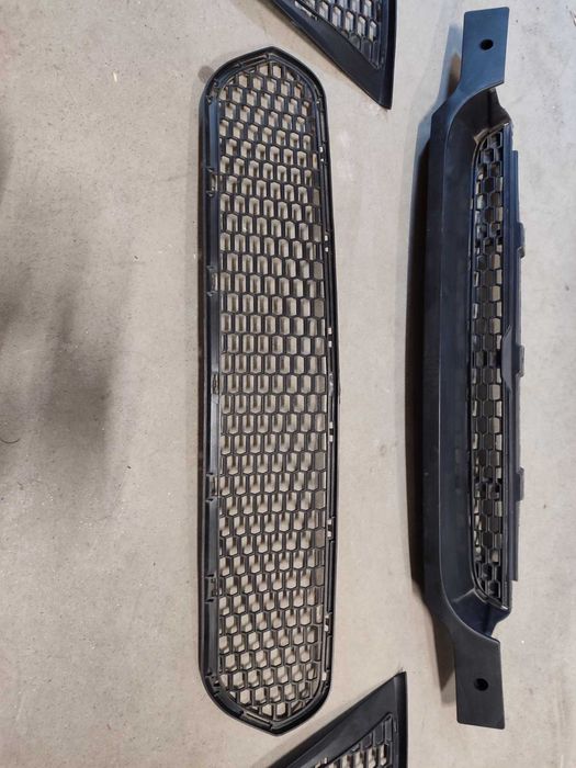 Решетки за Предна броня за BMW X6 E71 (2008-2014) - M-Tech ! На склад!