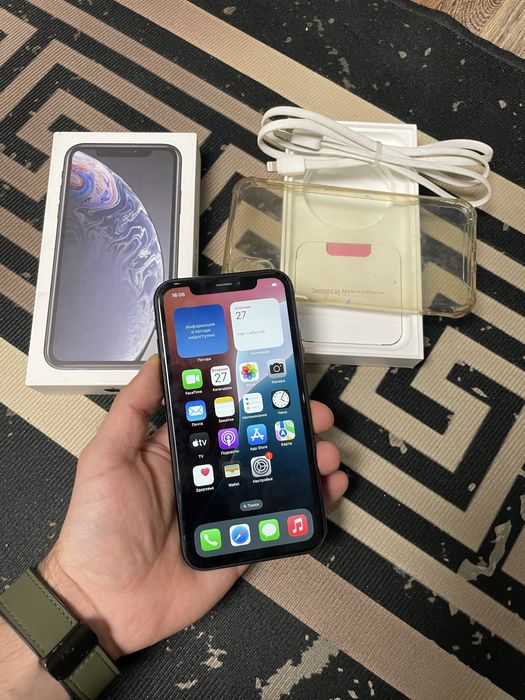 Продам телефон Айфон XR 128Gb