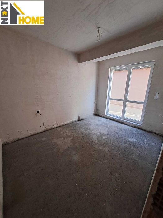 Продава се Двустаен апартамент в Асеновград - 68 кв.м за 900 €/кв.м - Снимка #4