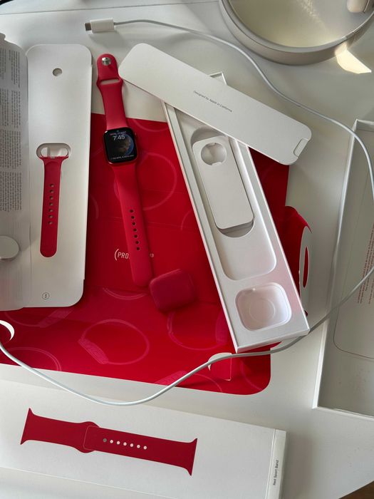 Apple Watch Series 8 Red 100% Battery