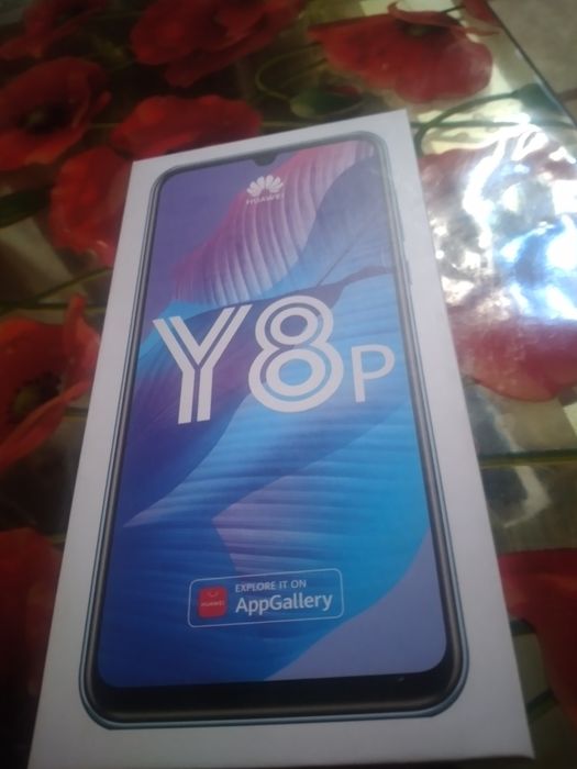 Продаю телефон Huawei y8p