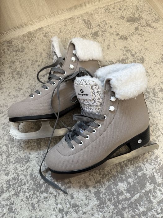 продам коньки.