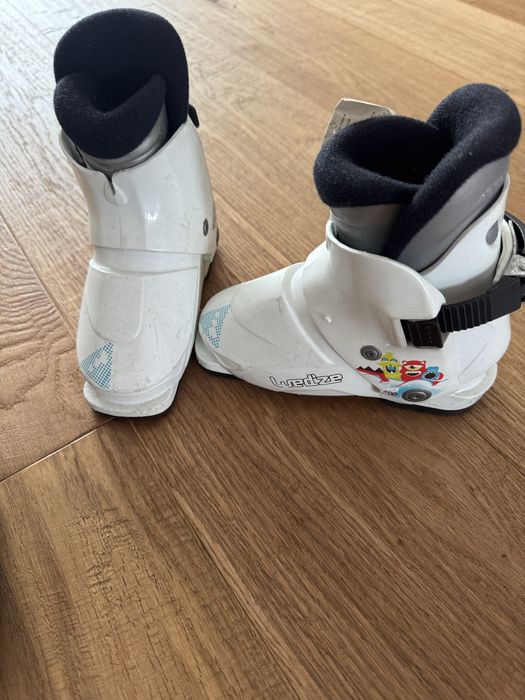 Vand Clapari Ski Salomon,Nordica,numere 17,5;19,5;24/24,5;25/25,5 -