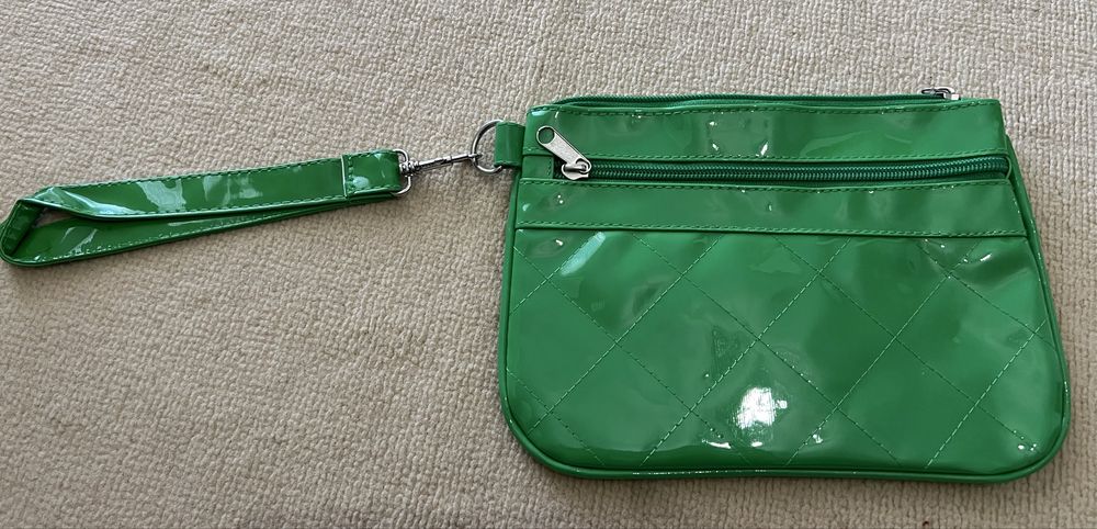 Geanta plic verde lucios cu maner 2 compartimente