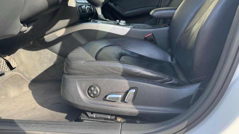 Audi A4, 2.0 TDI, B8.5, СПЕШНО!