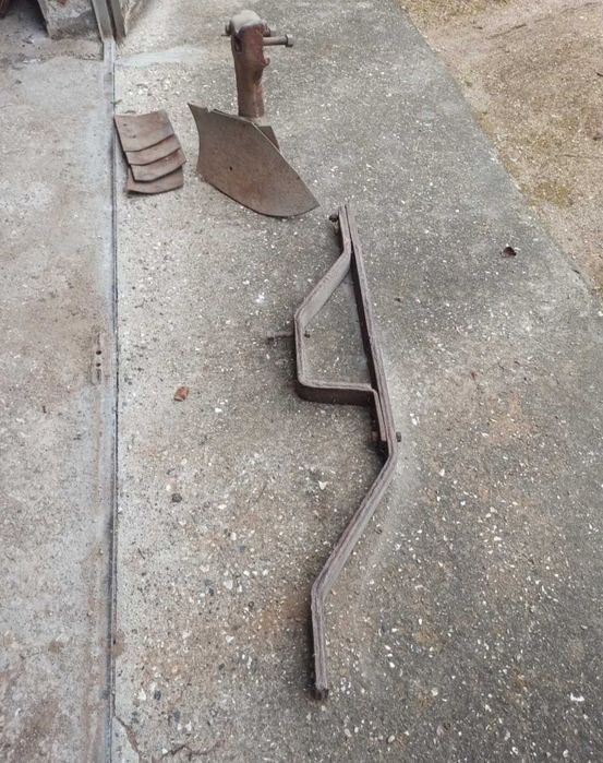 Плуг 5 х 25 масивна и здрава конструкция