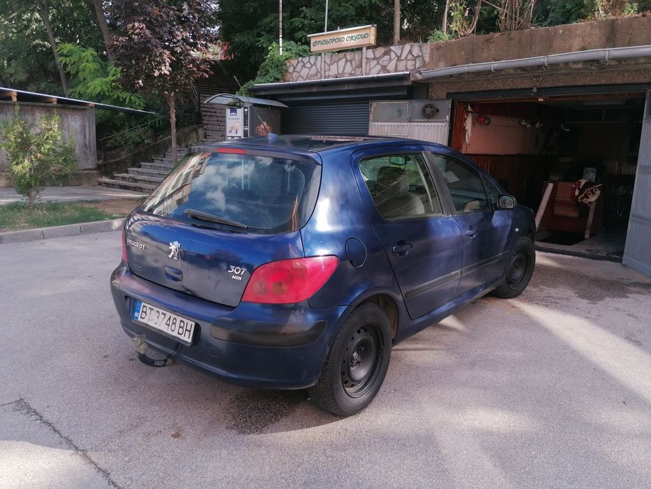 Пежо 307   90  koня. Наи добрия мотор  за Пежо 2000 кобила.