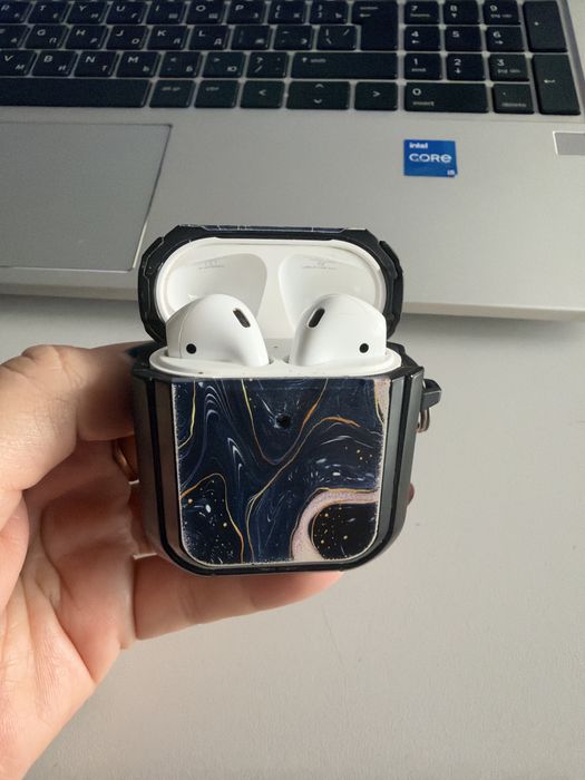 Продам AirPods 2 поколения!