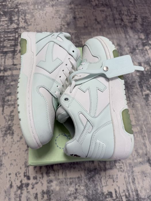 Vand Off White Out Of Office