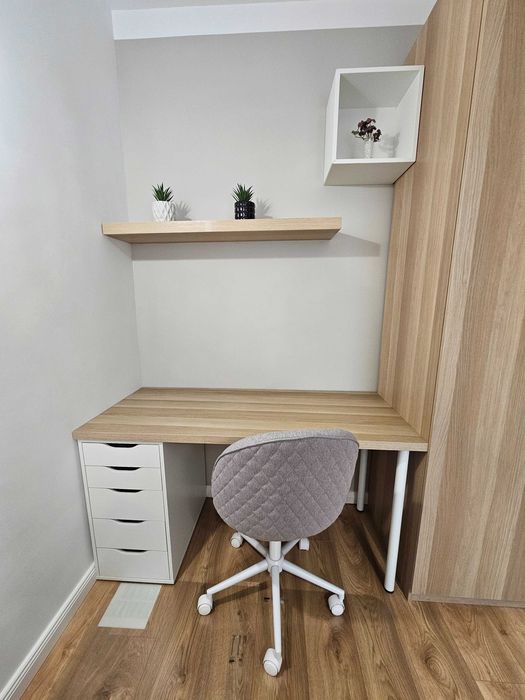 Birou ikea alb cu stejar/mesteacan, Popesti Ilfov