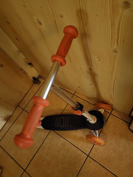 Trotineta 3 roti fata sau baiat