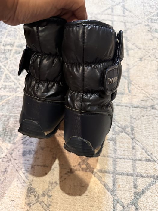 Дутики синего цвета