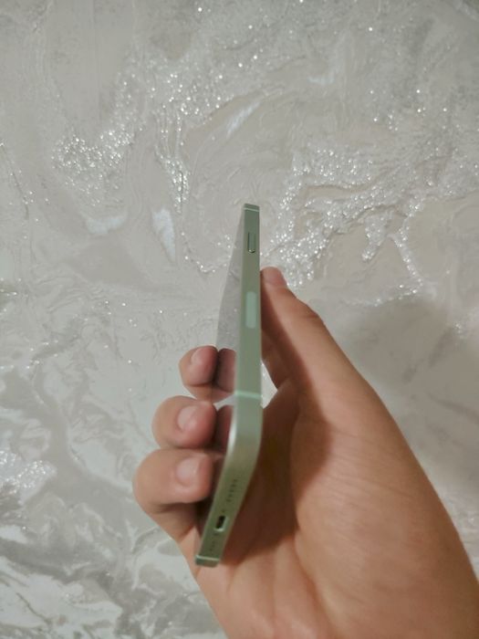 Iphone 12 sotiladi