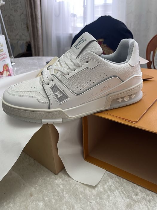 Кросовеи louis vuitton