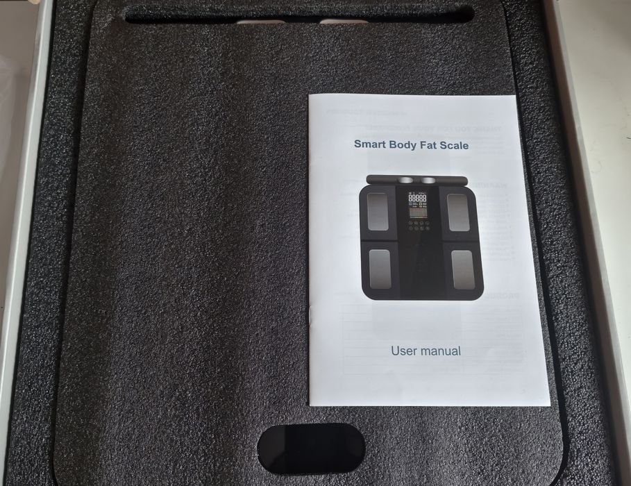 Кантар с биоскенер Fitdays body fat scale