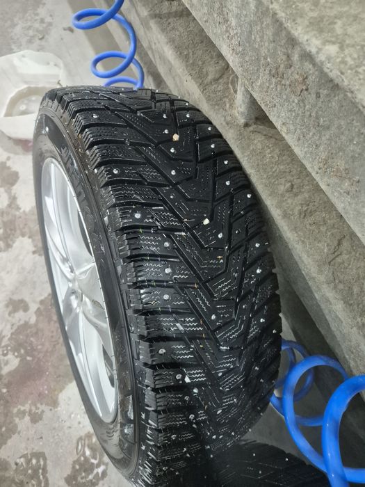 Шины зимнии с дисками 17