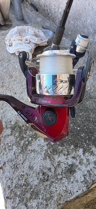 Въдици с макари 2 броя