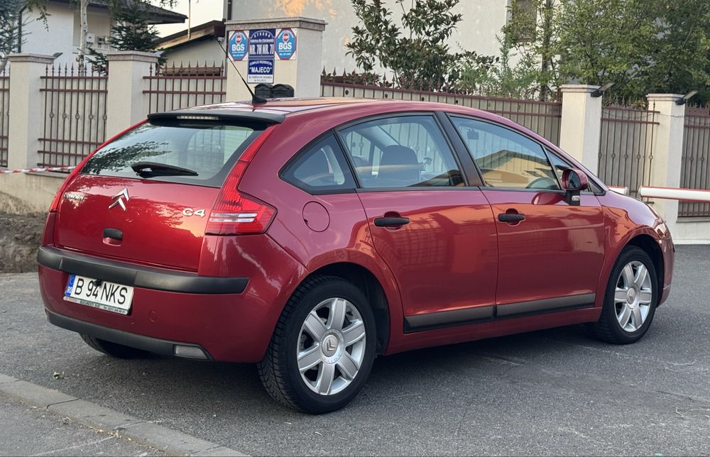 Citroen C4 2007 Cutie Automata 100.000 km 1.6 benzina modelul Full