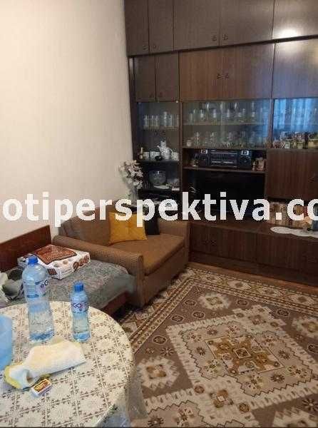 Продава се Двустаен апартамент в Пловдив, Христо Смирненски - 50 кв.м за 2240 €/кв.м - Снимка #1