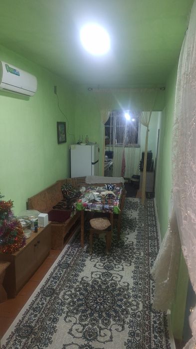 Tashmoreda  Dõm sotiladi 2 etajli  dôm 2etaji  2xona 3xona qlingan