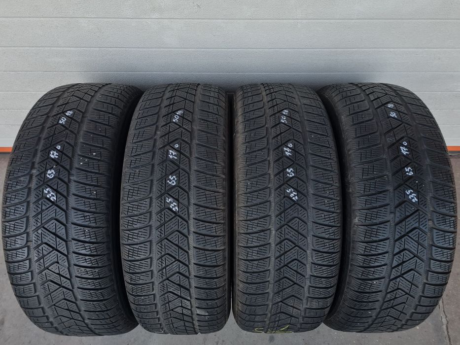 Зимни гуми 4 броя PIRELLI Scorpion 235 65 R17 дот 5018