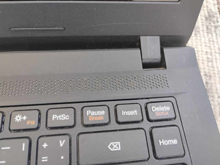 Лаптоп Lenovo ideapad 100-14IBY