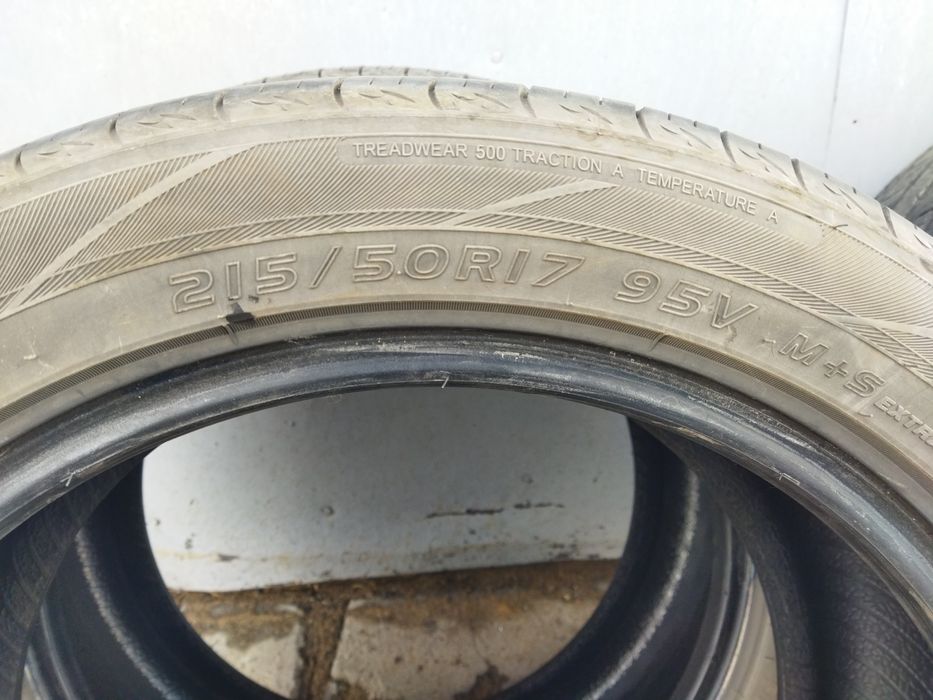 Продаю летние шины 215/50/17