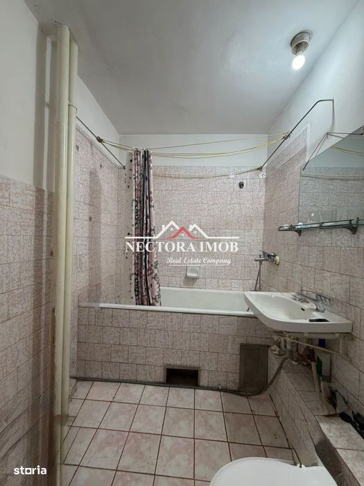 NECTORA IMOB-Apartament 3 camere, 2 bai, Str. Aluminei, Etaj 2, Balcon