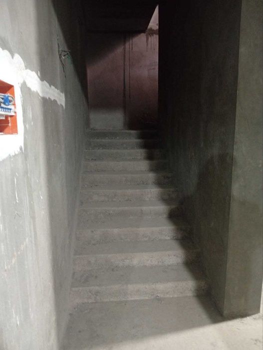 Срочно продажа дом (коробка) 7 ком 5 с/у