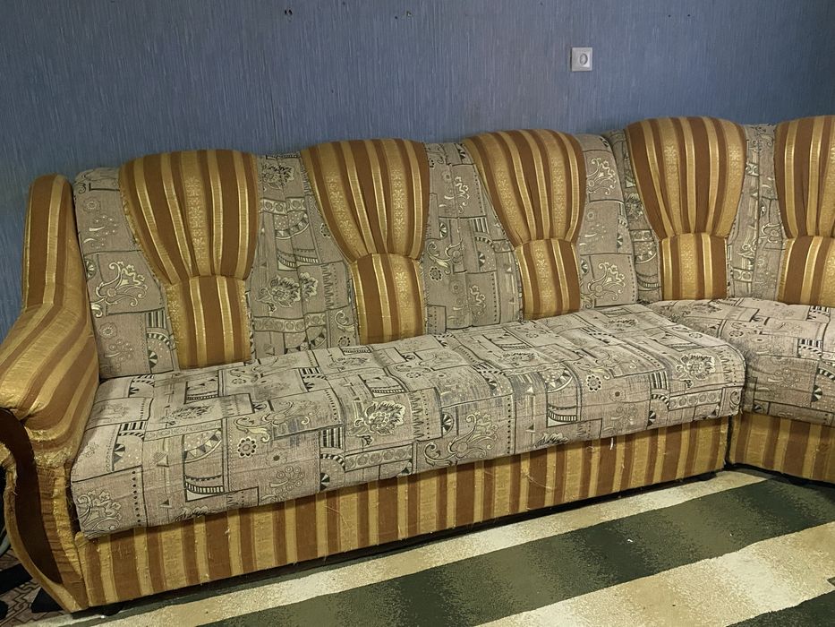 Продам диван,срочно