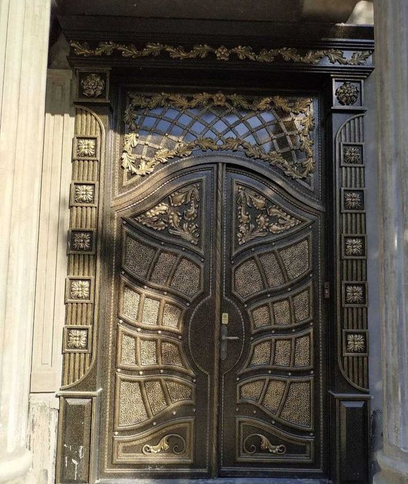 Kovani darvoza eshiglar ishlab chiqaramiz Изготовлена двери