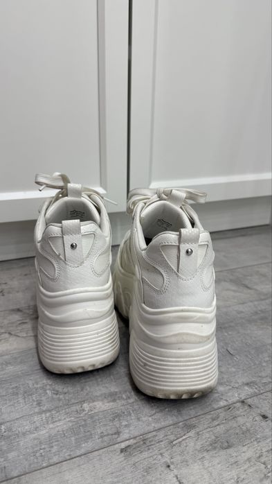 Кецове Bershka 37