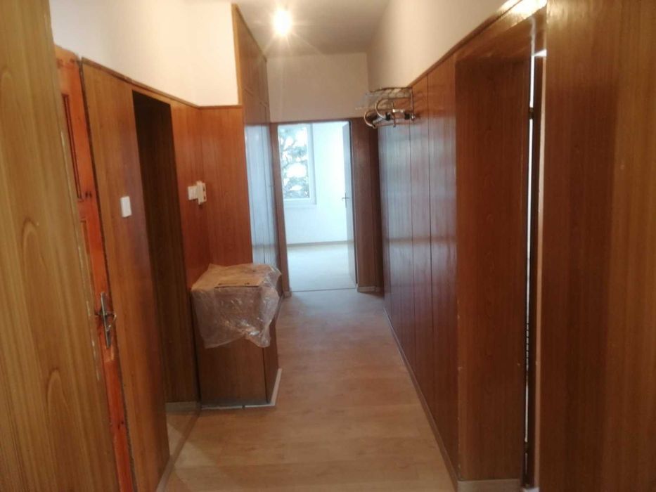 Продава се Тристаен апартамент в Асеновград - 100 кв.м за 1500 €/кв.м - Снимка #3