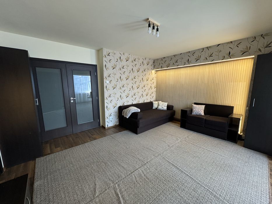 Inchiriez apartament 1 camera, Arcu Bacinschi Gara, langa fosta Billa, renovat, mobilat, disponibil imediat