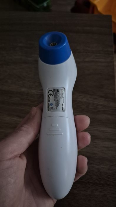 Termometru fara atingere