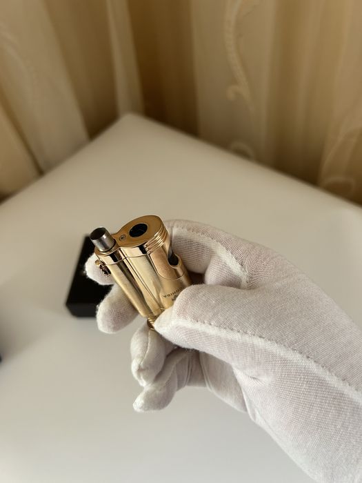 Запалка Cohiba – двоен турбо пламък и вграден пънч