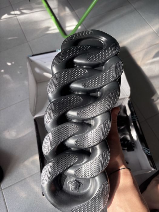 versace chain reaction 43