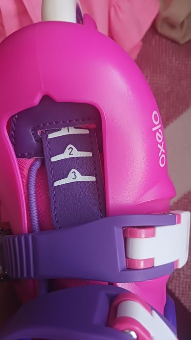 De vanzare role.casca si setul de protectie!