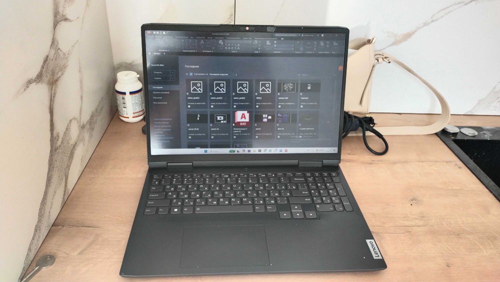 Продаю игровой ноутбук Lenovo