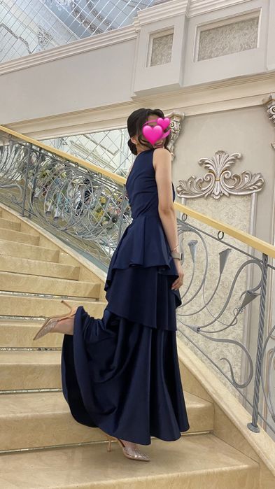 Продаю  вечернее платье одевала только 1раз