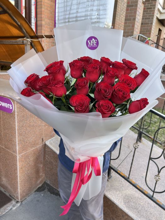 Букет из роз доставка цветов