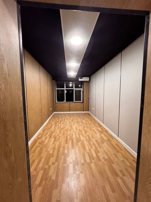 Офисы с Новым Ремонтом на Алмазаре