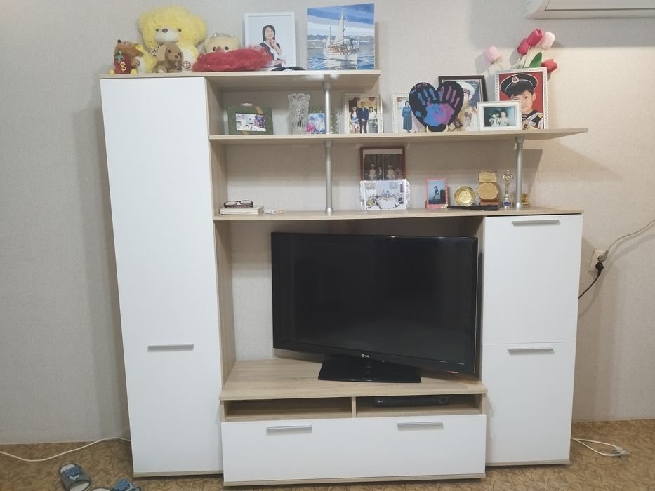 Продам стенку 25,000 тг