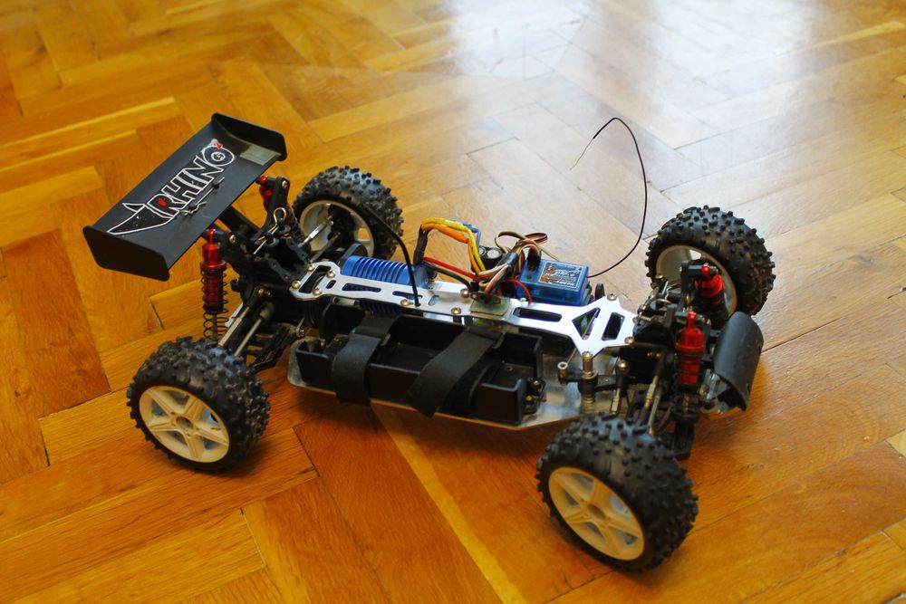 Rhino Reely Buggy 4x4, 1/10 Brushless радиоуправляема кола