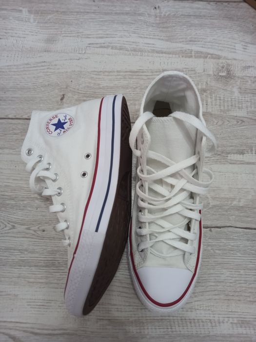 Teniși Converse Albi și Negri