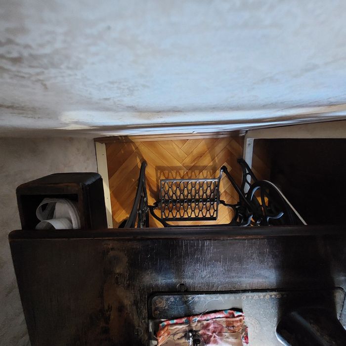 Швейная машина Зингер