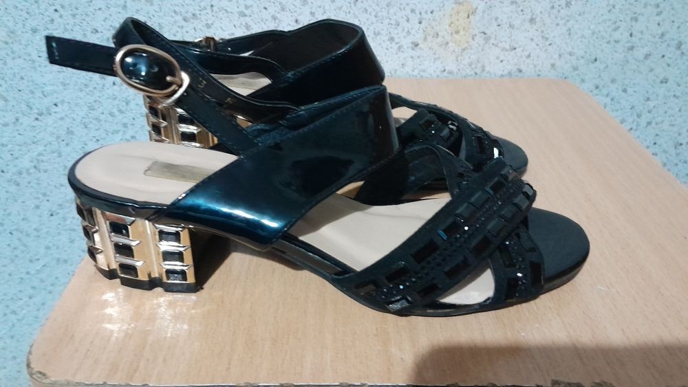 Продам женские обуви